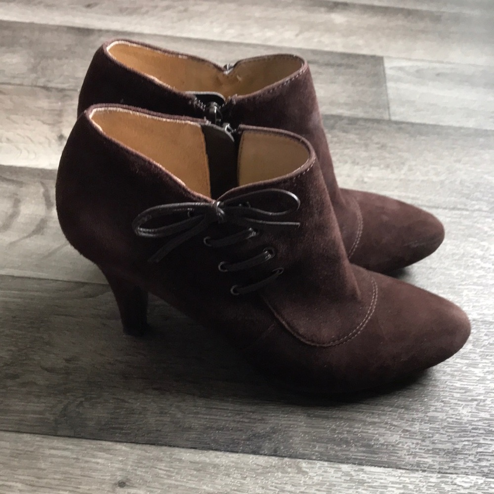 Naturalizer Elegant Brown Zip Up Suede Ankle Boots With Bow - Picture 4 of 10